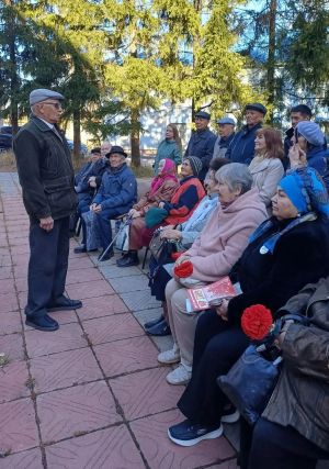 В 108-й день рождения комсомола в Лениногорске  провели митинг