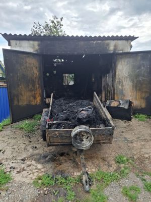 В Лениногорске при пожаре в гараже получил ожоги 2-ой степени местный житель