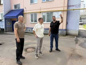 Глава Лениногорского района Марат Гирфанов проверил ход капитального ремонта в домах