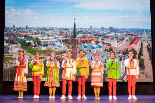 Во Дворце культуры Лениногорска благодаря гранту «Татнефти» появились современное напольное покрытие и светодиодный экран