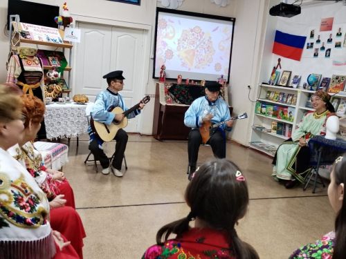 Лениногорские школьники прошли литературно-фольклорное путешествие «Люблю твою, Россия, старину»