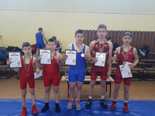 Лениногорцы заняли призовые места в турнире по греко-римской борьбе