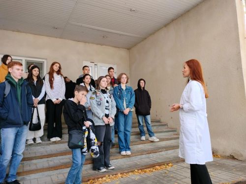 В Лениногорске студенты нефтяного техникума побывали на крупных татарстанских заводах