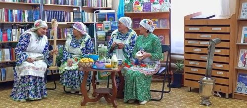 В Лениногорске выступил ансамбль «Нур» из деревни Сарабикулово