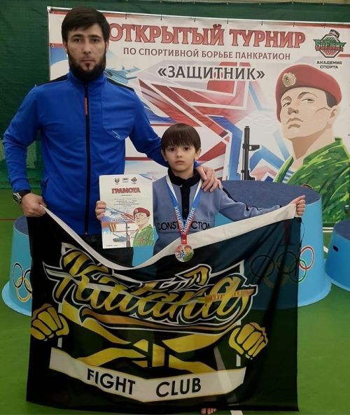 Юный боец из Лениногорска вернулся с республиканского турнира по панкратиону «Защитник» с победой