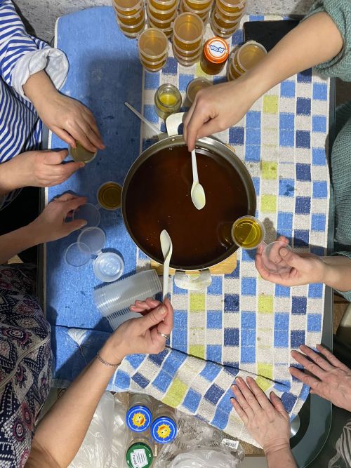 Эльмира Уламасова - руководитель группы волонтеров «С любовью и молитвами»