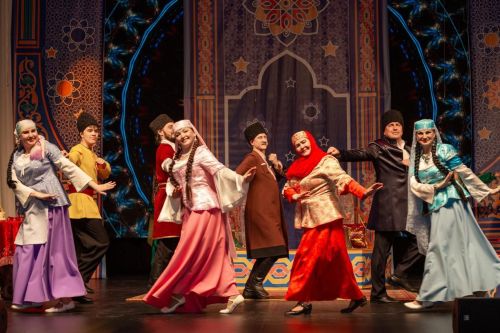 В Лениногорске прошла премьера музыкальной комедии «Аршин мал алан»