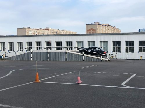 В Лениногорске состоялись конкурсы водительского мастерства среди студентов «Автосессия» и мужчин старше 60 лет