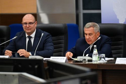 Рустам Минниханов провел совещание глав субъектов РФ — членов Ассоциации инновационных регионов России