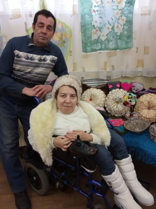 За спицы взялись даже мужчины!