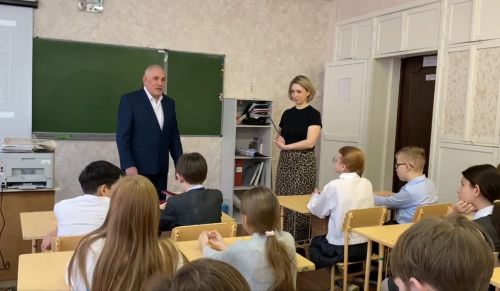 В Лениногорске школьники встречаются с ветеранами нефтяной отрасли региона