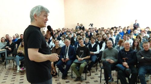 Известные учёные-астрономы пригласили школьников из Лениногорска в Казанскую обсерваторию