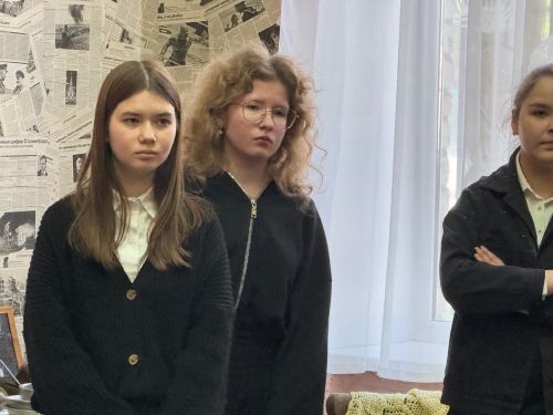 Старшеклассники Лениногорска попытались по-новому взглянуть на профессию библиотекаря