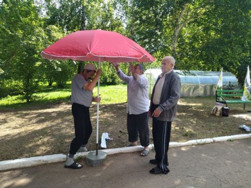 «Бывших солдат не бывает» — под таким девизом прошел конкурс в Лениногорском доме-интернате