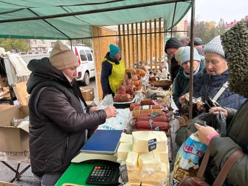 Свыше 160 тонн различной продукции приобрели лениногорцы на субботней ярмарке