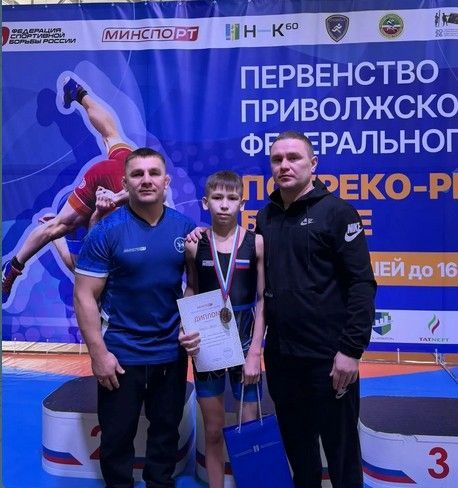 Борец из Лениногорска завоевал победу на первенстве Приволжского федерального округа по греко-римской борьбе