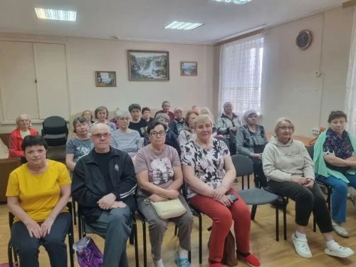 В Центре социальной помощи «Долголетие» Лениногорска прошла беседа о правилах дорожного движения