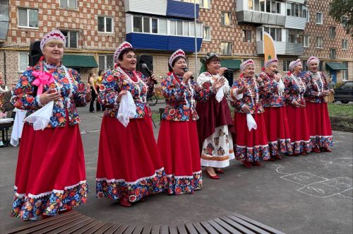 В Лениногорске в отремонтированных дворах проходят праздники