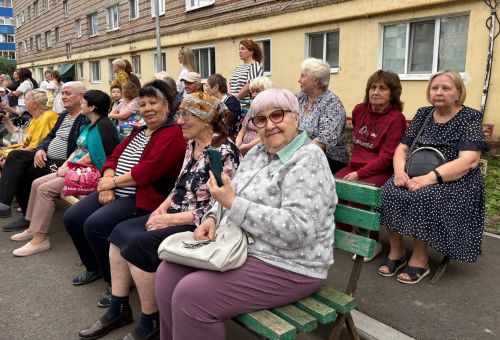 В Лениногорске в отремонтированных дворах проходят праздники