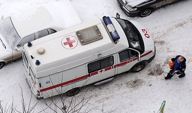 Пьяный мужчина ворвался в школу и устроил драку на уроке