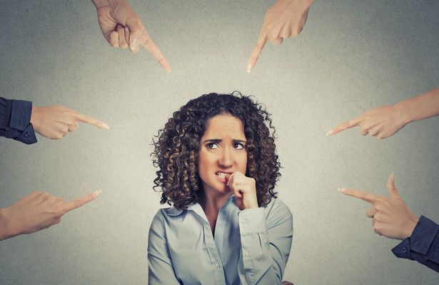 Как перестать зависеть от общественного мнения