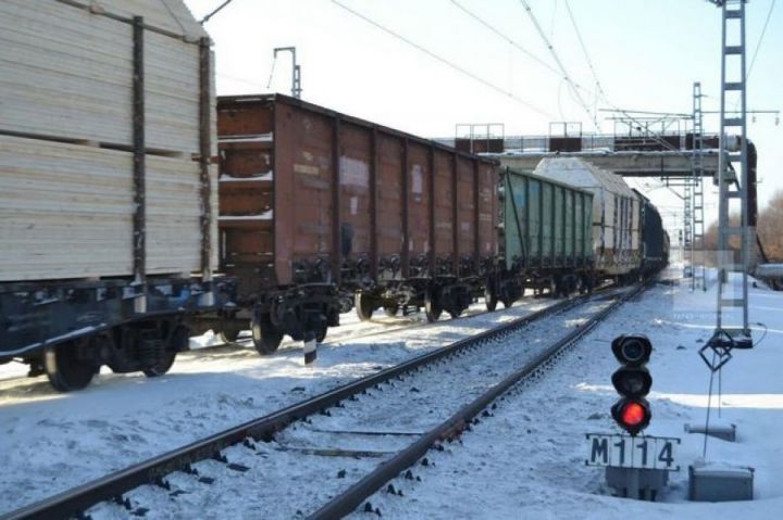 В Татарстане поезд насмерть сбил молодого человека