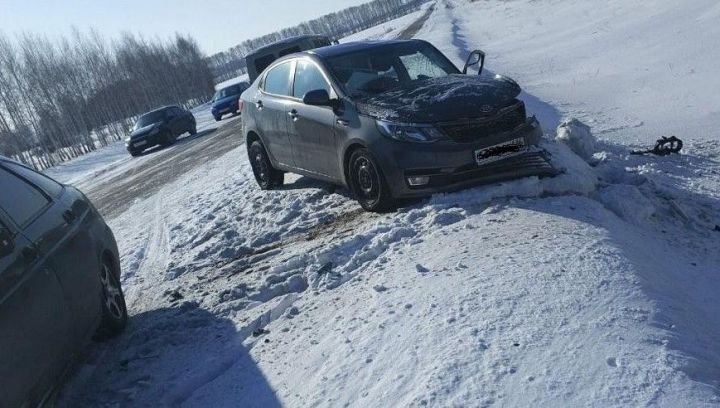 В Татарстане два автомобиля превратились в металлолом после столкновения