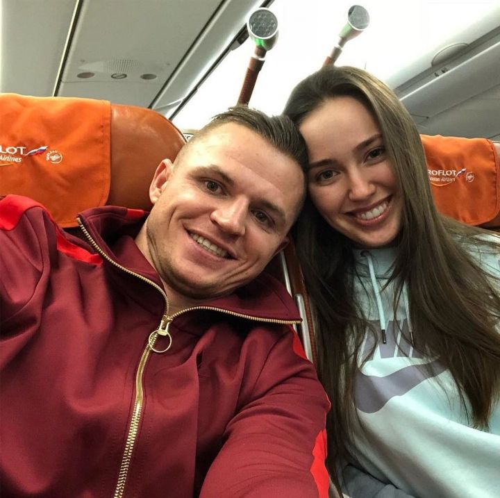 Анастасия и Дмитрий Тарасовы рассказали, почему решили обвенчаться