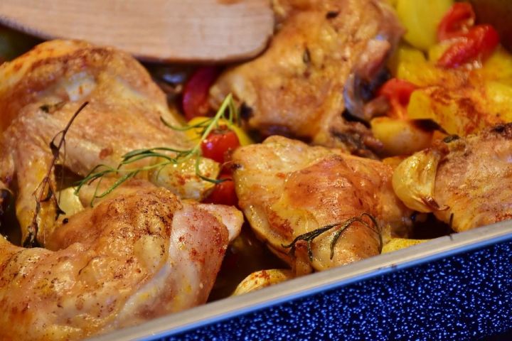 Куриная грудка с картофелем (в духовке)