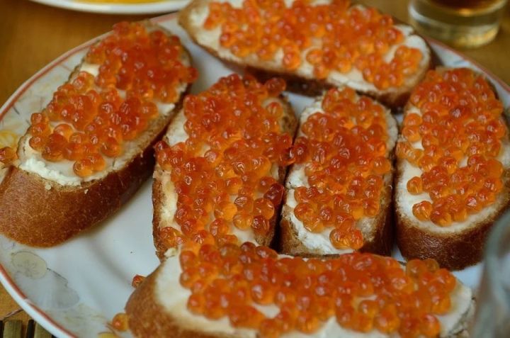 Как в магазине с легкостью выбрать горбушу с икрой