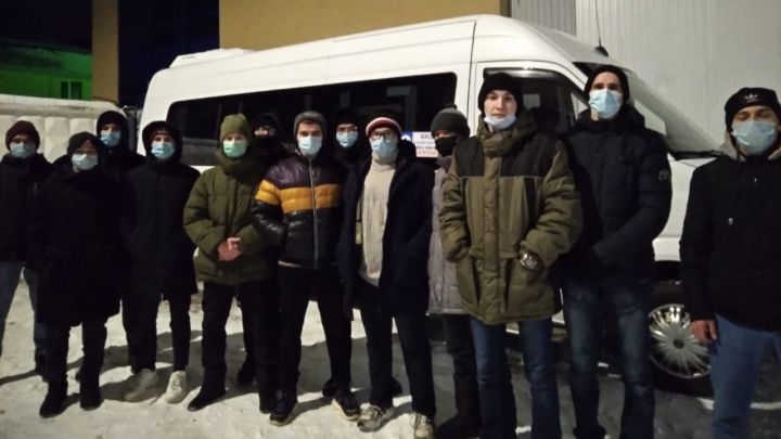 13 лениногорских призывников отправились в ряды Российской армии