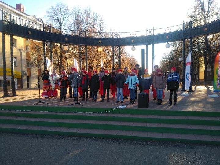 4 ноября на центральной площади города Лениногорска состоялся праздничный концерт, посвященный Дню народного единства. 
