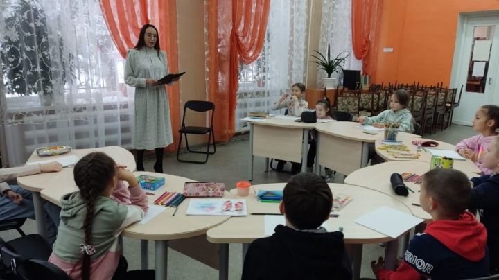 Лениногорские библиотекари учат детей делать мультики