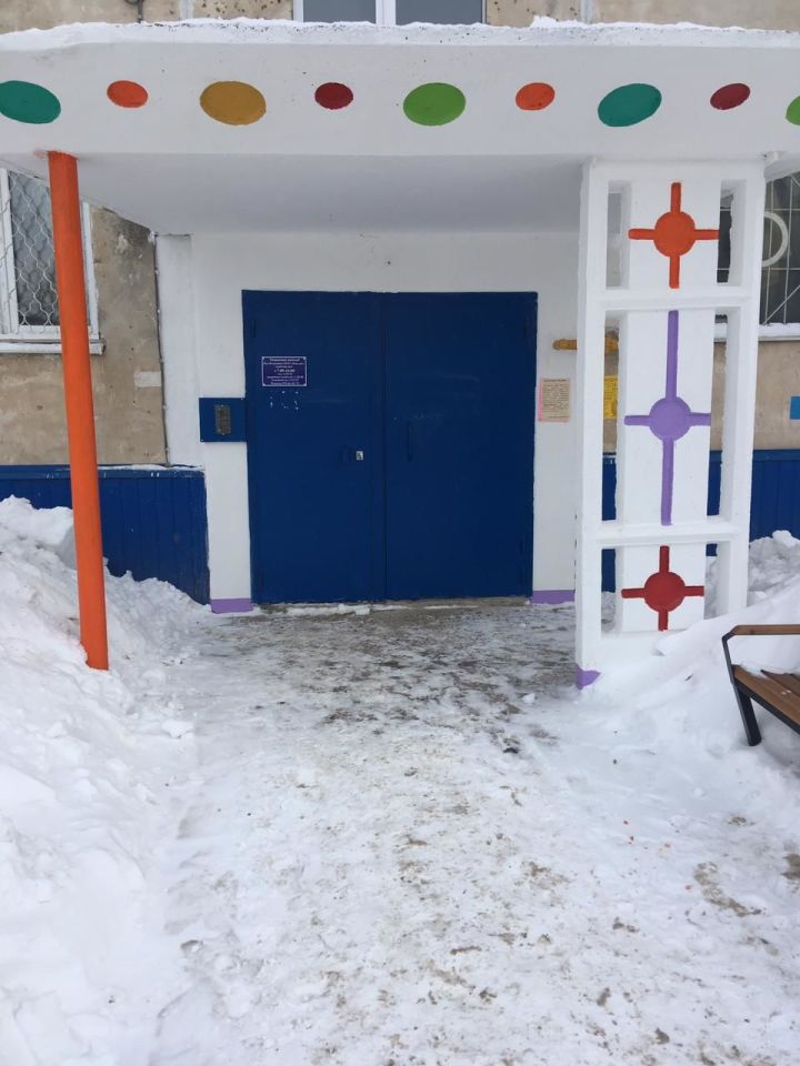 Жители Лениногорска через социальные сети обратились с жалобой по вопросу очистки снега и наледи, уборки территории в городе