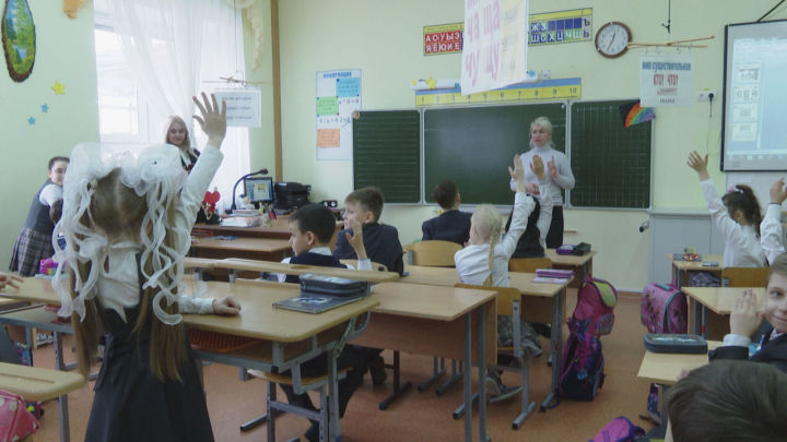 Волонтеры группы “Верный друг” проводят в школах Лениногорска уроки добра