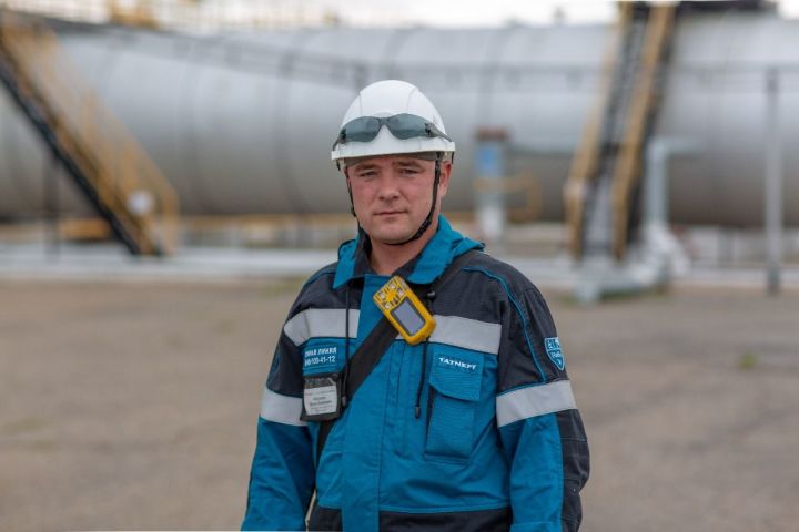Ему рано пришлось взять на себя ответственность