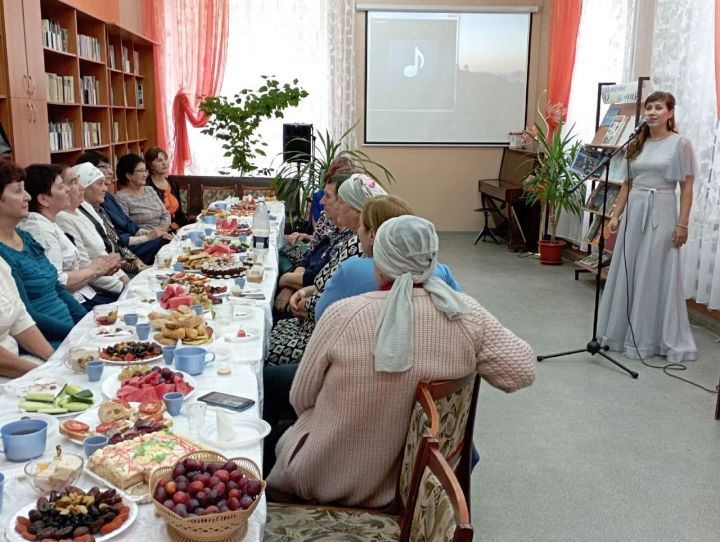 Центральная библиотека Лениногорска провела для своих ветеранов праздник