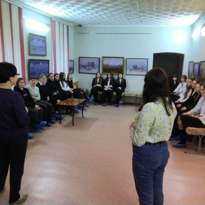 Студенты из Лениногорска посетили краеведческий музей
