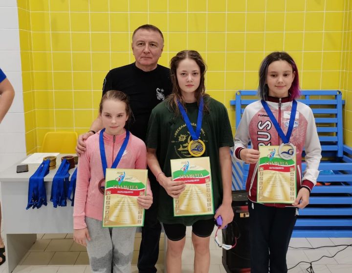 Лениногорские пловцы показали отличные результаты на соревнованиях
