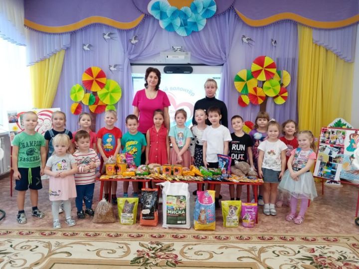 Воспитанники детского сада № 15 Лениногорска посетили бездомных животных