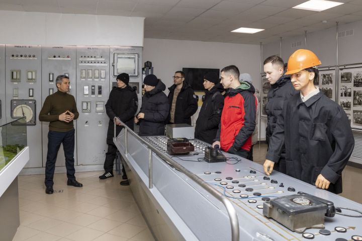 Молодые лениногорские нефтяники узнали много нового из истории «черного золота» Татарстана