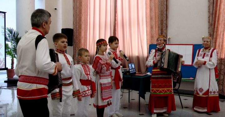 Юных лениногорцев познакомили с чувашской культурой