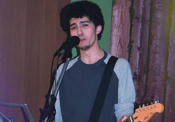 Студент ЛМХПК Далер Бабаев и его музыкальная группа "Diary Of a Mad Man"