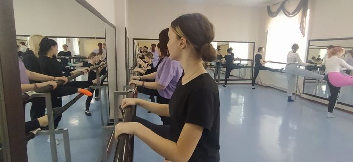 Во Дворце Культуры Лениногорска прошел мастер-класс по балету