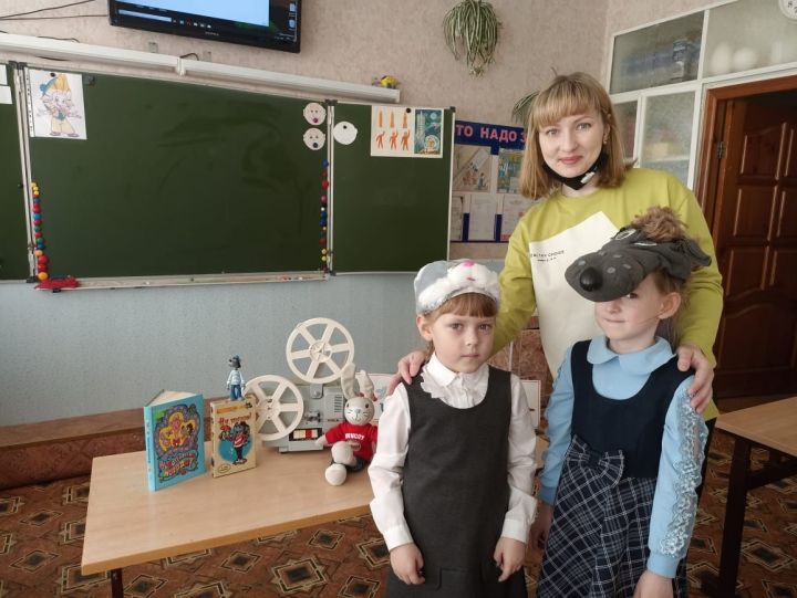 Лениногорские первоклашки посетили библиотеку