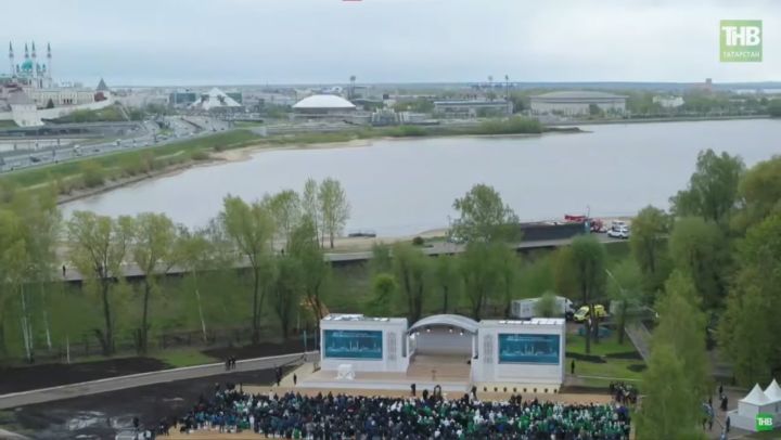Сегодня в Казани проходит главное торжественное мероприятие, в честь 1100-летнего юбилея ислама в Волжской Булгарии