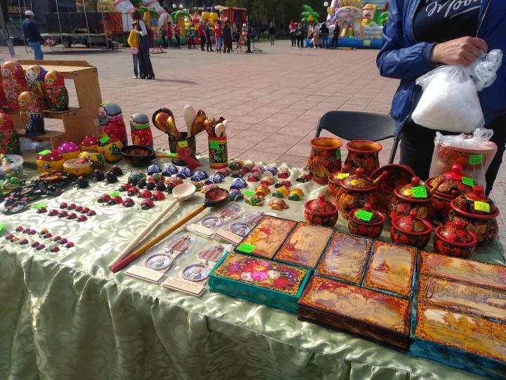 Для жителей Лениногорска приготовили праздничную программу,посвященную Дню Победы.