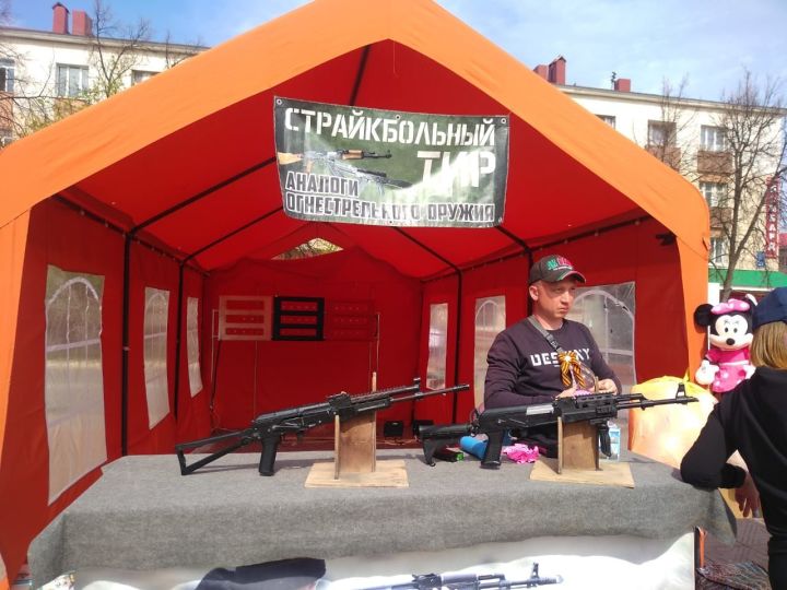 Для жителей Лениногорска приготовили праздничную программу,посвященную Дню Победы.