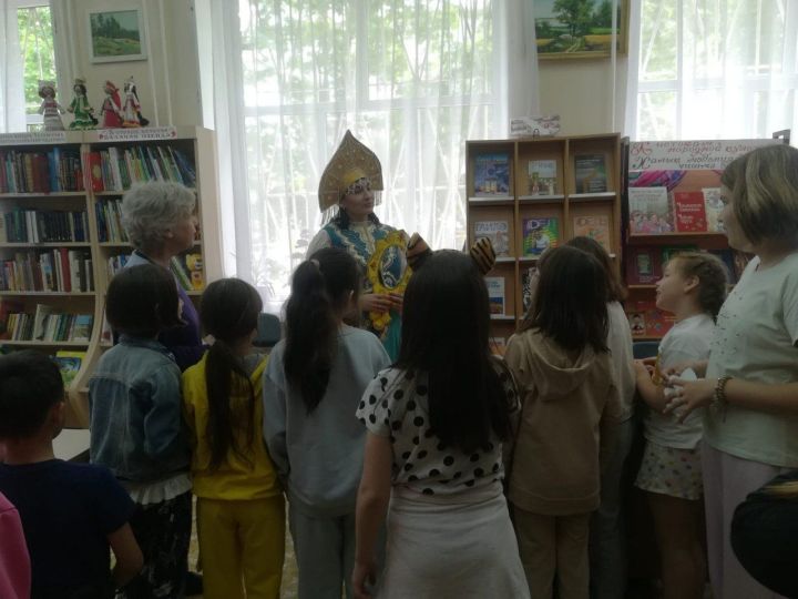 «Волшебный теремок» ждет лениногорских детей в гости