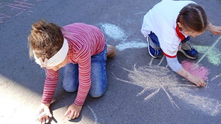 Лениногорские дети рисовали свои мечты